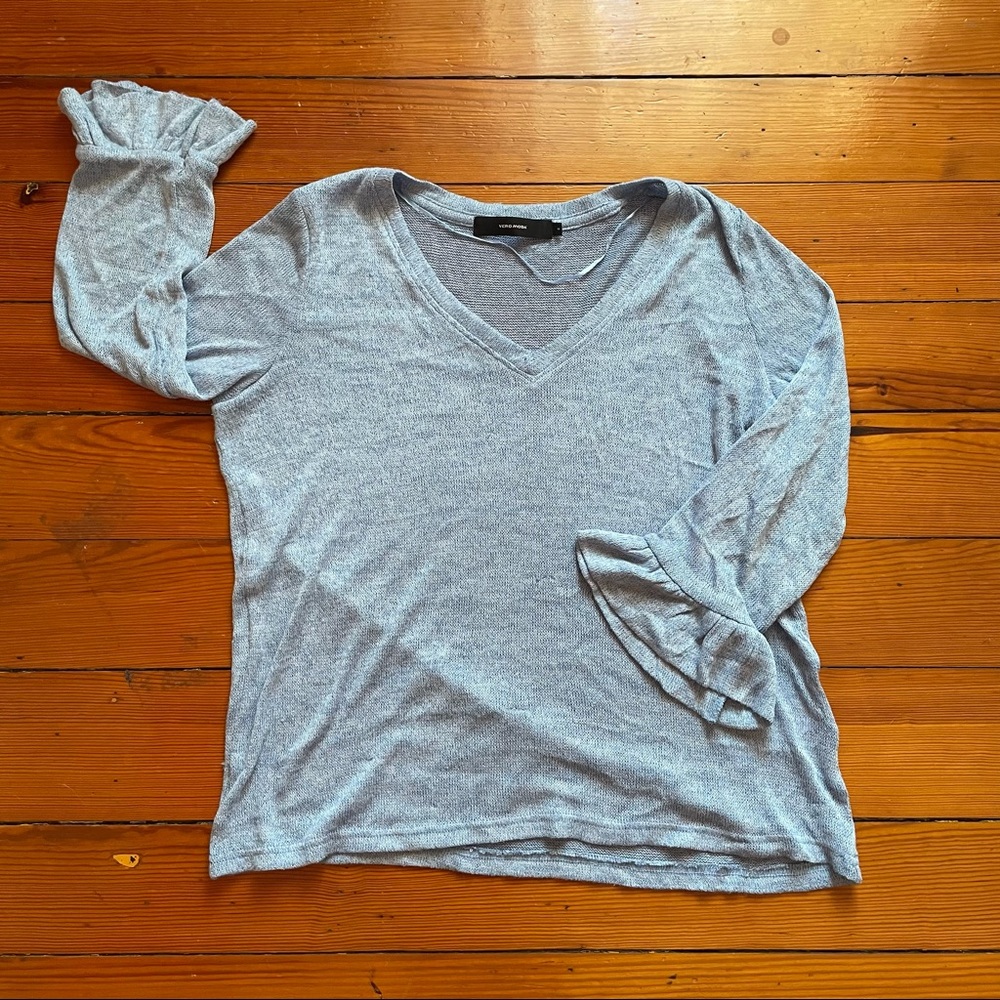 ASOS knit v-neck, baby blue, cute details on sleeves - Picture 4 of 11